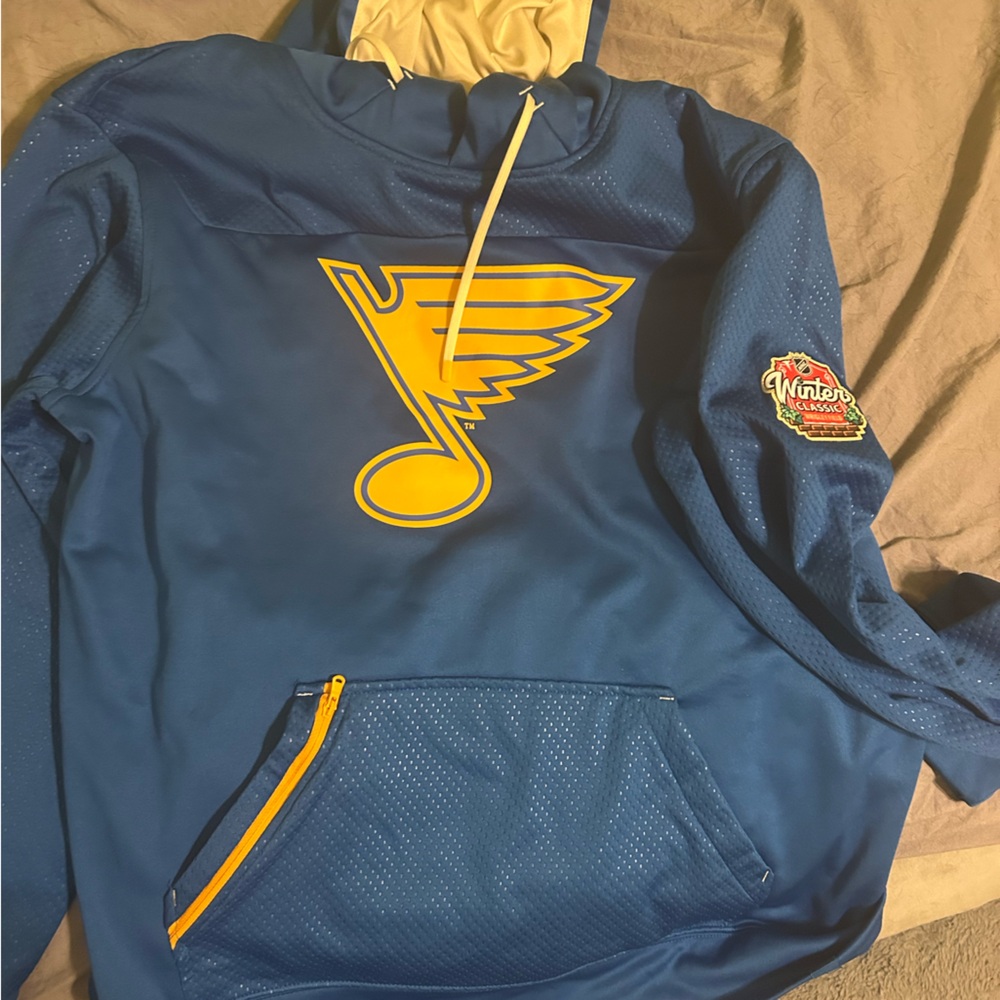 St. Louis Blues Men’s 2024 Winter Classic Hoodie